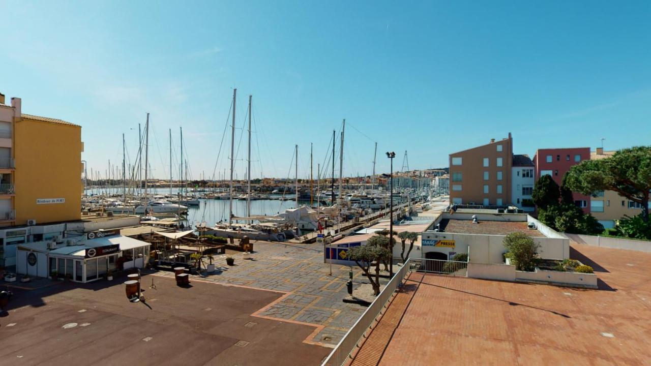 Studio Avec Belle Vue Sur Le Port Apartment Agde Exterior photo